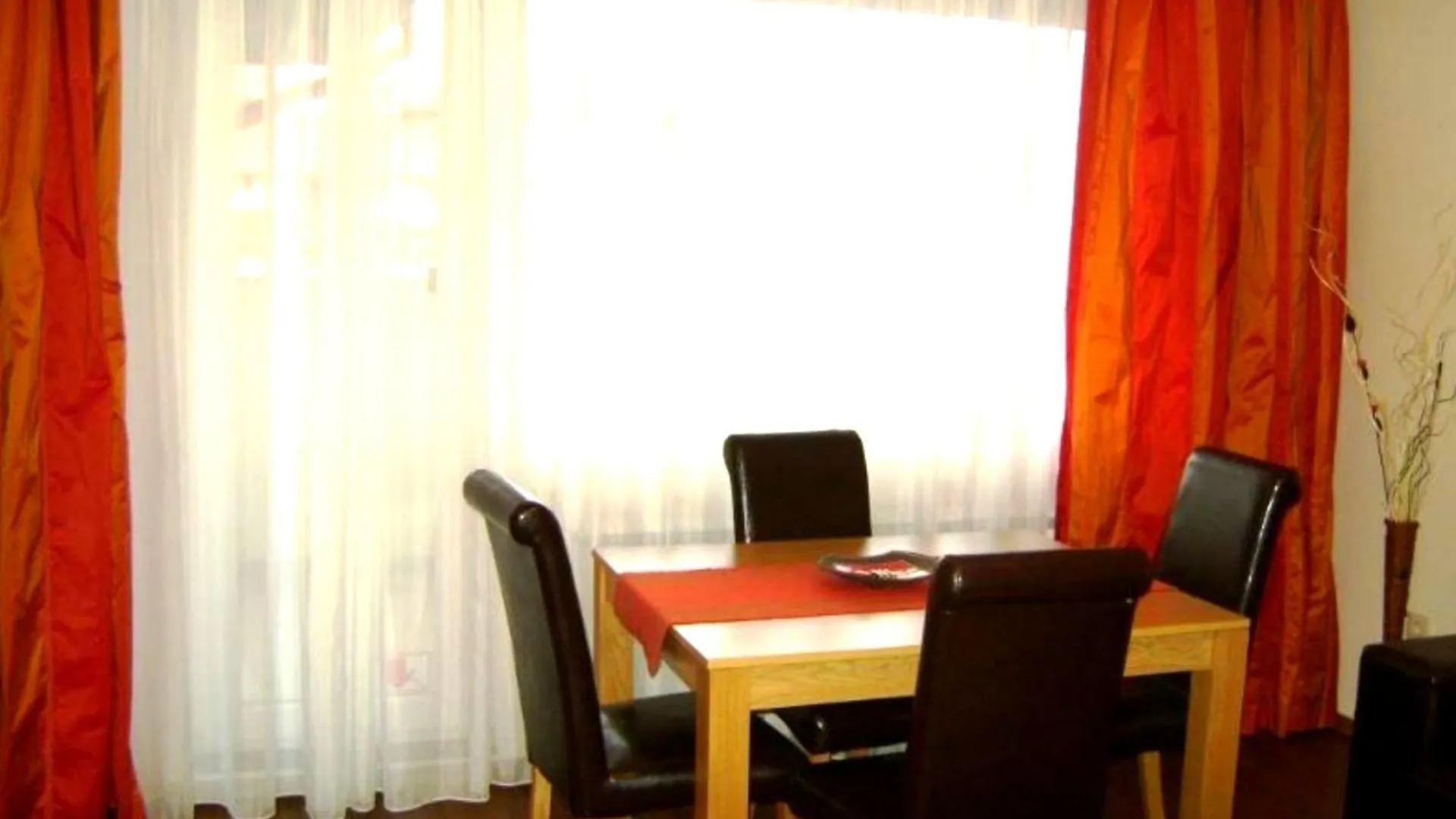 Bansko Ski Apartments in Bansko Royal Towers 0*,  Bulgarien